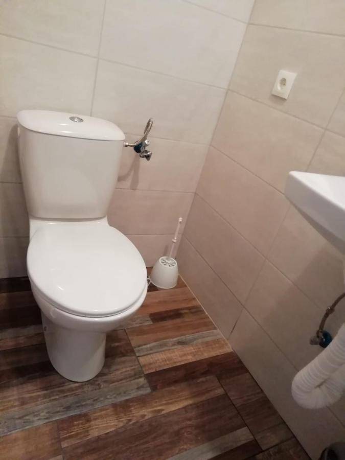 Jona - Dugi Rat - Mali Rat Apartman Kültér fotó